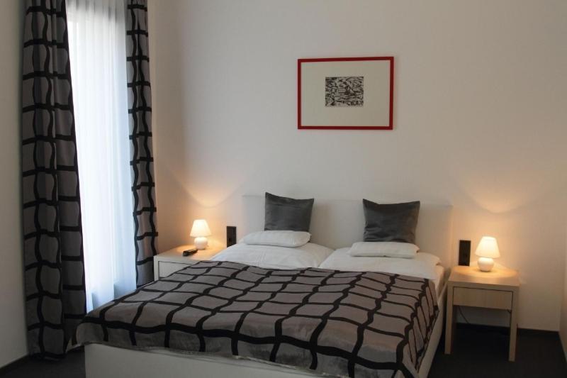 Hotel Arkadia Pecs Bagian luar foto